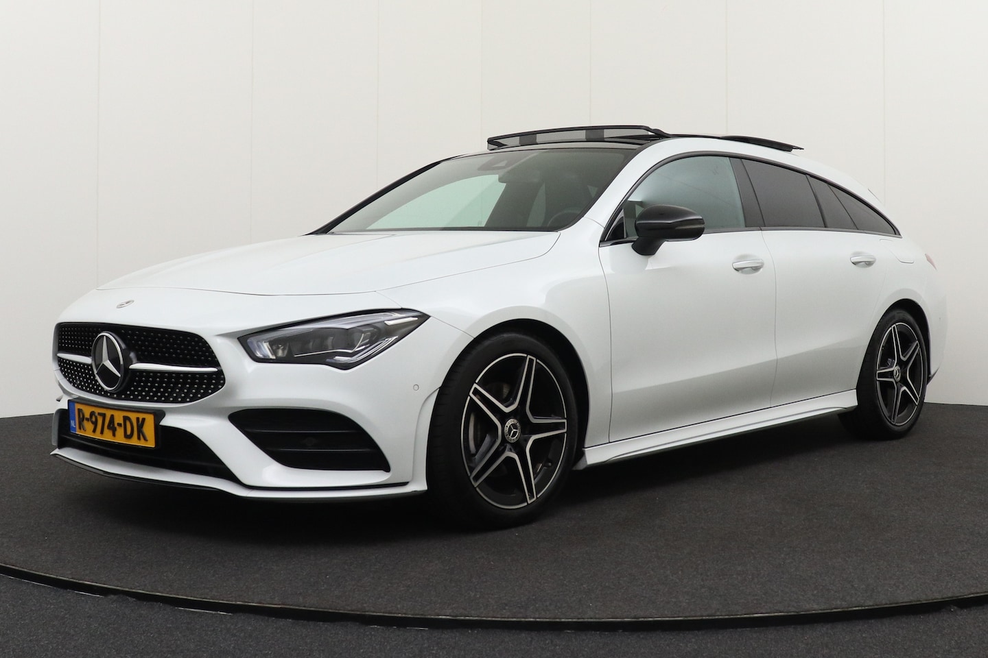 Mercedes-Benz CLA-klasse Shooting Brake - 180 AMG Pano-dak Memory Camera  1k - AutoWereld.nl