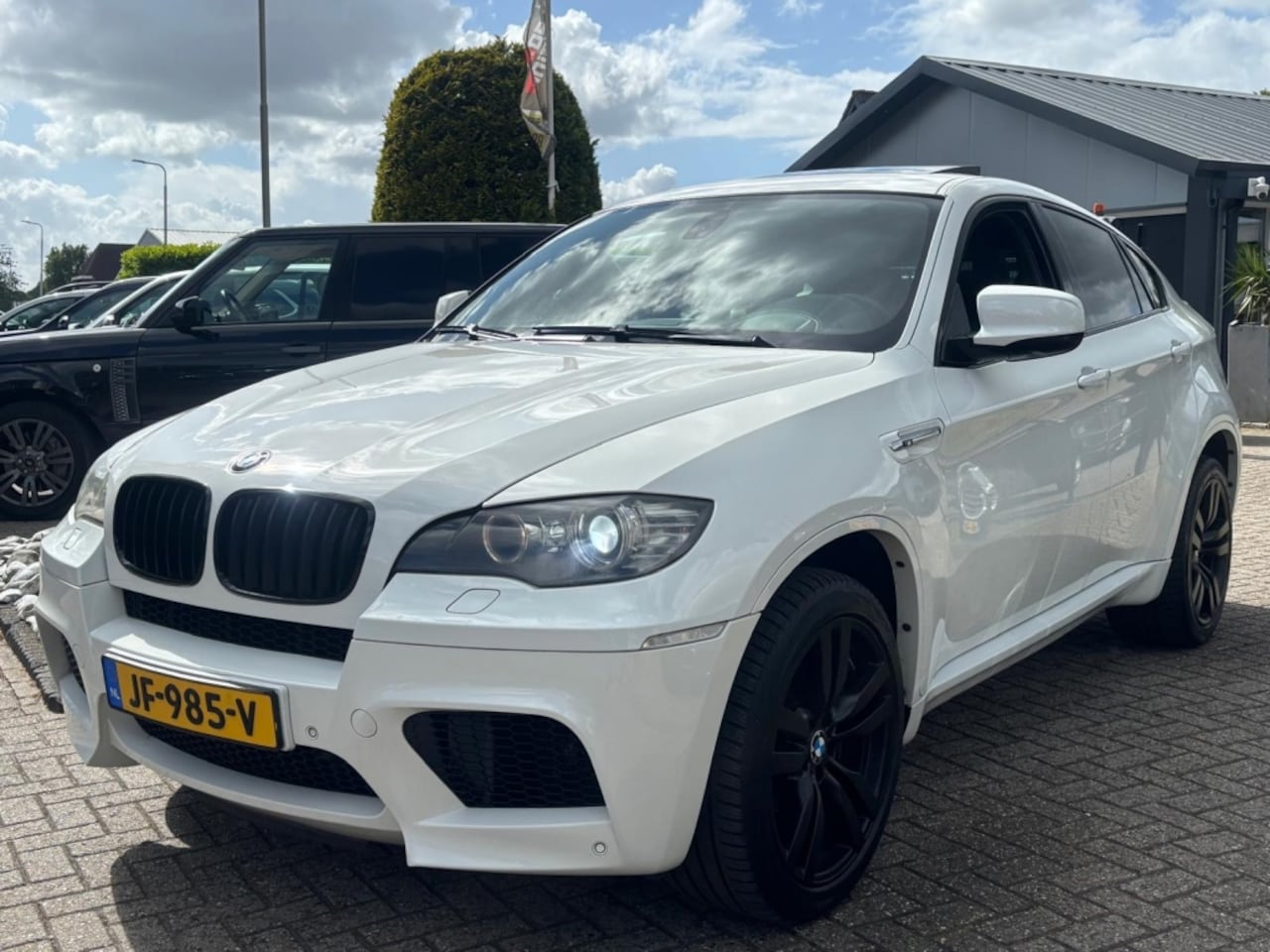 BMW X6 - 4.4i M V8 555PK X6M Wit 2009 Youngtimer Schuifdak - AutoWereld.nl