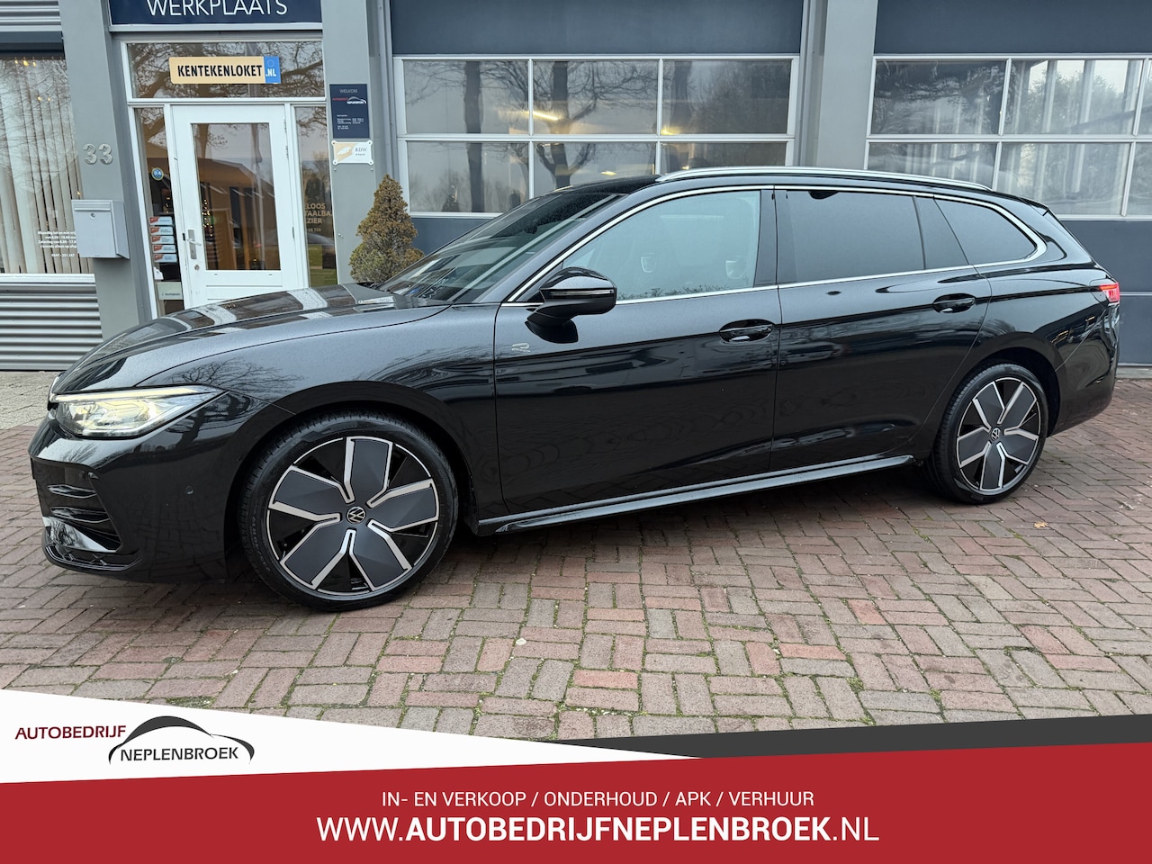 Volkswagen Passat Variant - 1.5 eTSI R-Line Edition 150pk | Pano | IQ.Light | ACC | Ergo active + massage - AutoWereld.nl