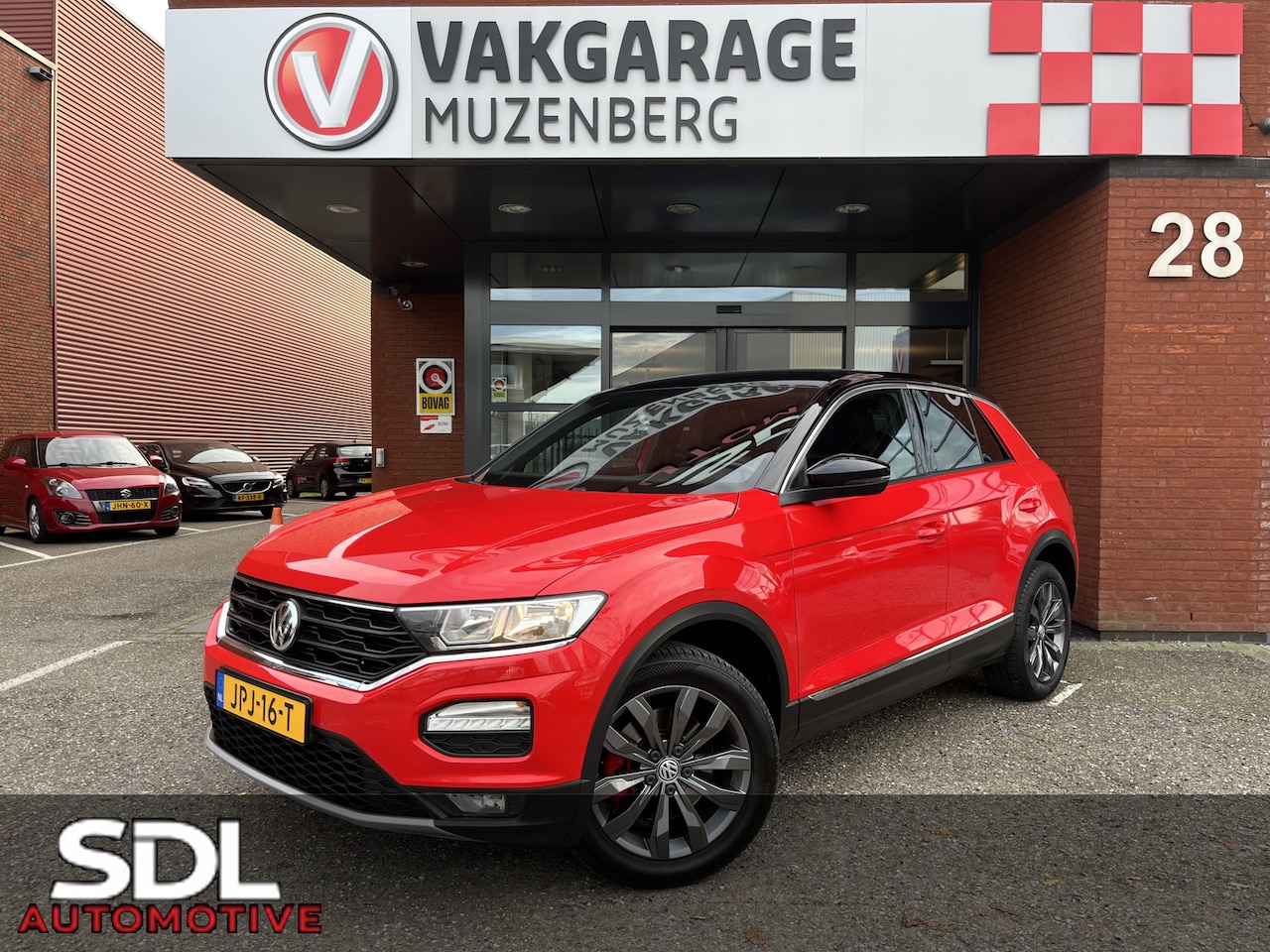 Volkswagen T-Roc - 1.0 TSI Sport // ADAPT. CRUISE // DODEHOEK // NAVI // APPLE-ANDROID AUTO // PDC V+A // - AutoWereld.nl