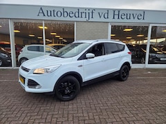 Ford Kuga - 1.5 Cruise controle * trekhaak * distributie v.v. 2024 * Rijklaar