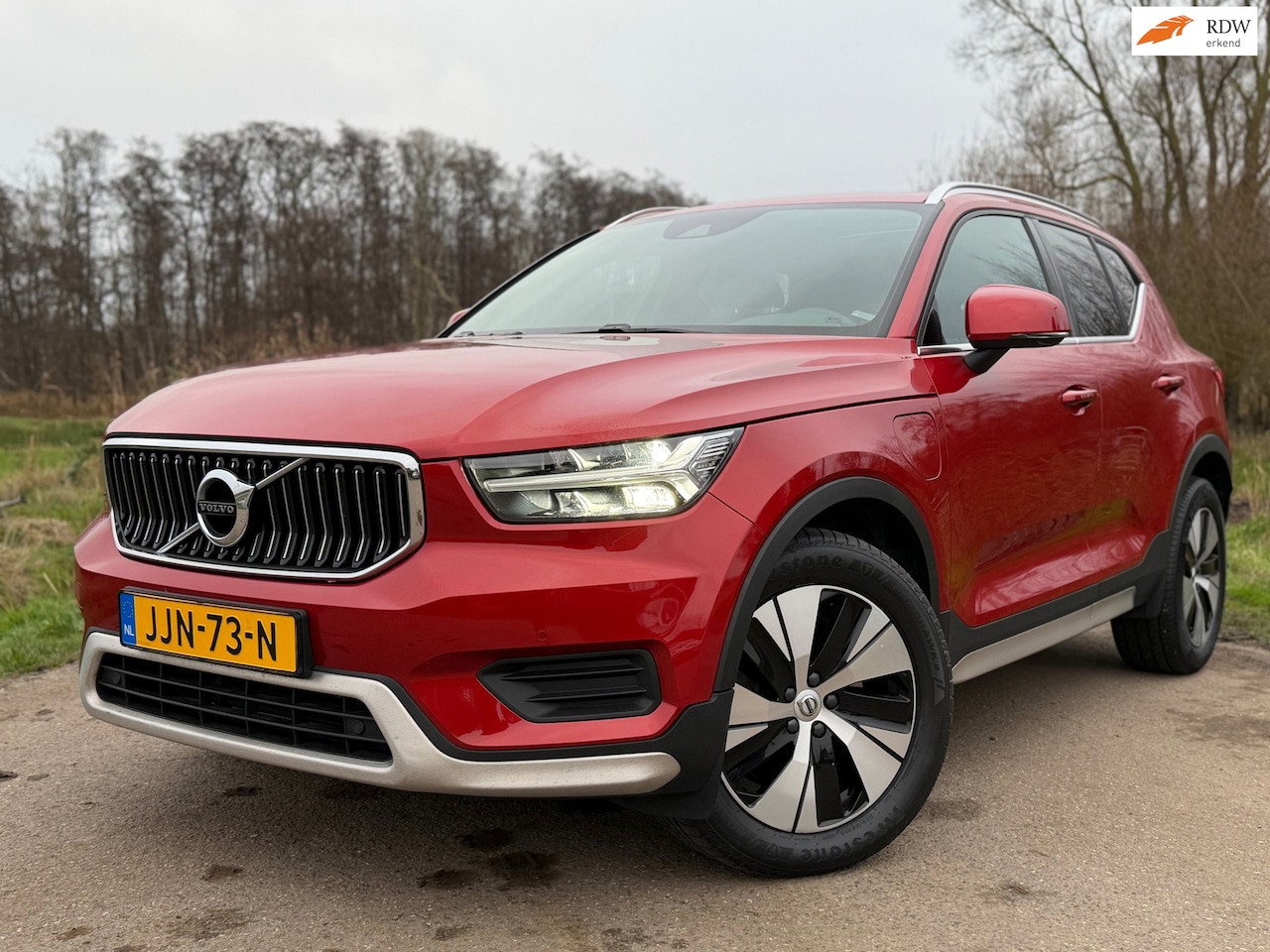 Volvo XC40 - 1.5 T4 Recharge Inscription Expres Automaat / Panoramadak / Harman-Kardon / Apple CarPlay - AutoWereld.nl