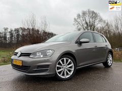 Volkswagen Golf - 1.2 TSI Trend Edition / Camera / Multimedia / Airco / 17" Velgen / Cruise / Goed onderhoud