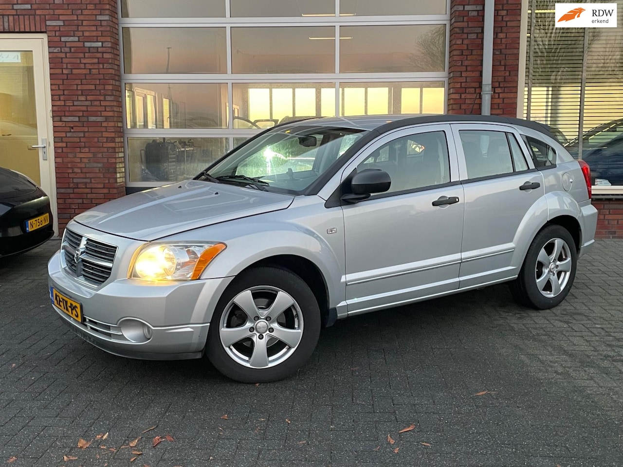 Dodge Caliber - 1.8 SXT | Airco | Cruise Control | Lichtmetalen Velgen | Evt Nieuwe Apk-keuring - AutoWereld.nl