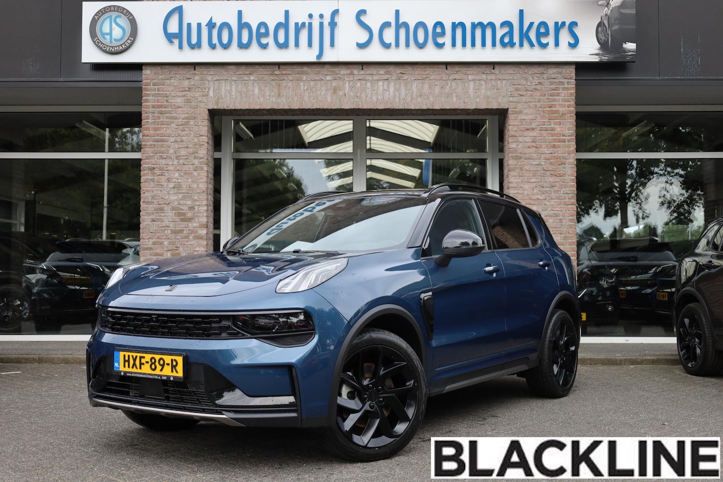 Lynk & Co 01 - 1.5 261PK! MY23+BLACKLINE + 6.6 Kwh LADEN! ZWARTE-HEMEL 360-CAMERA PANO/SCHUIF INFINITY ZW - AutoWereld.nl