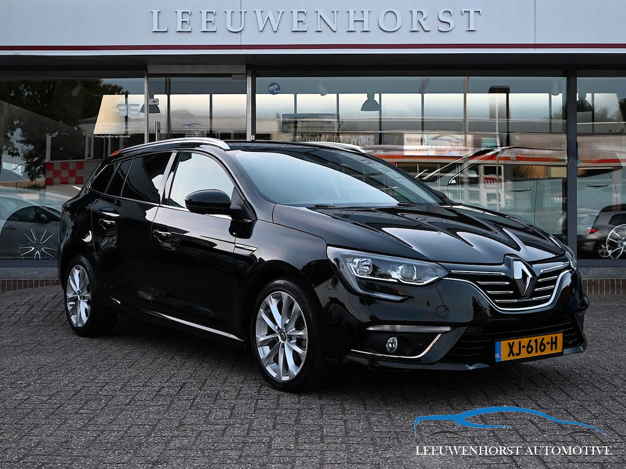 Renault Mégane Estate - 1.2 TCe Série Signature Exclusiv AUTOMAAT, navi, clima, camera, 2 x PDC, - AutoWereld.nl
