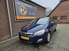 Opel Astra - 1.4 Selection