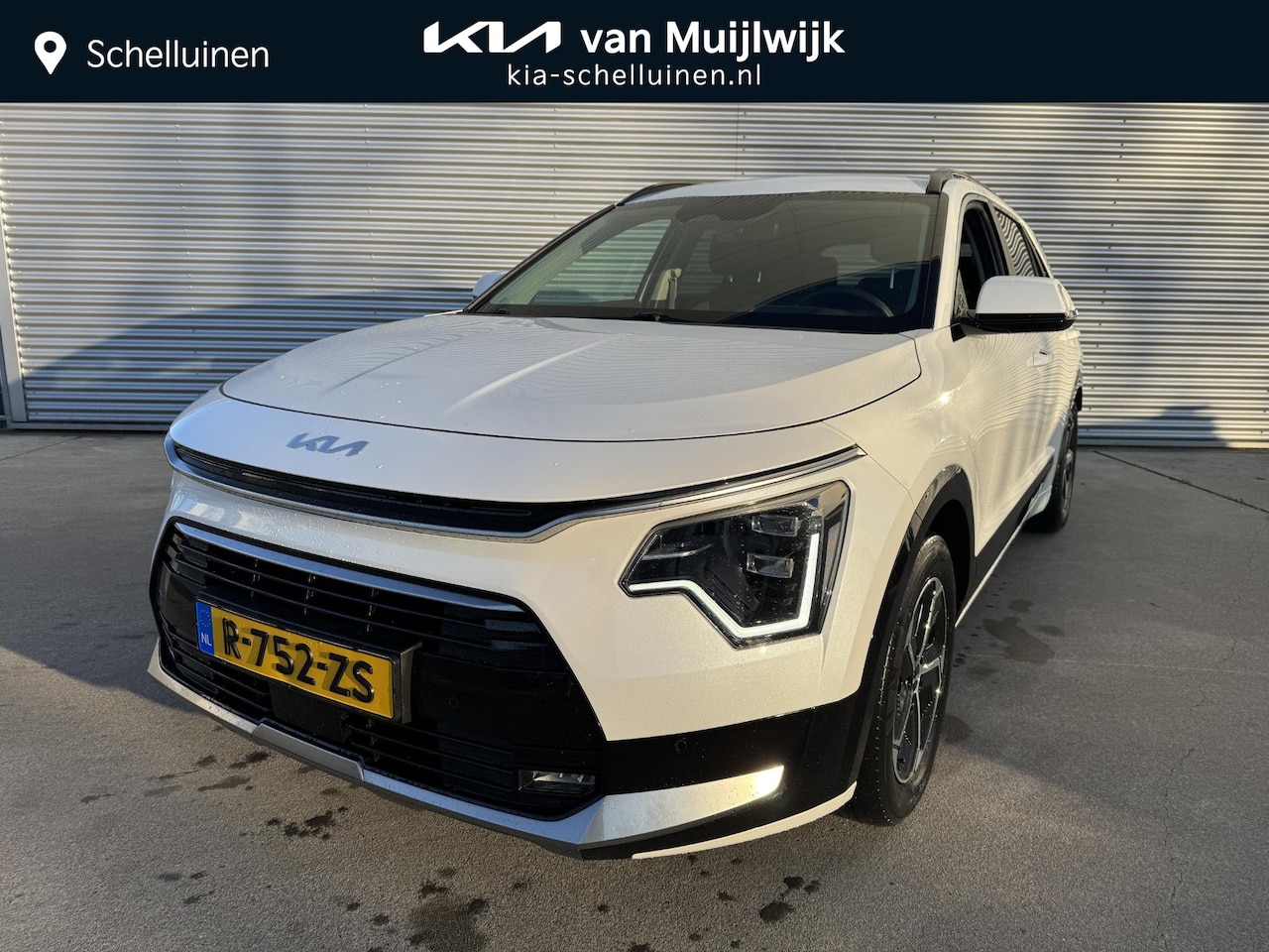 Kia Niro - 1.6 GDi Hybrid DynamicPlusLine Edition Keyless | Privacyglass | Trekhaak | Electr. Stoelve - AutoWereld.nl
