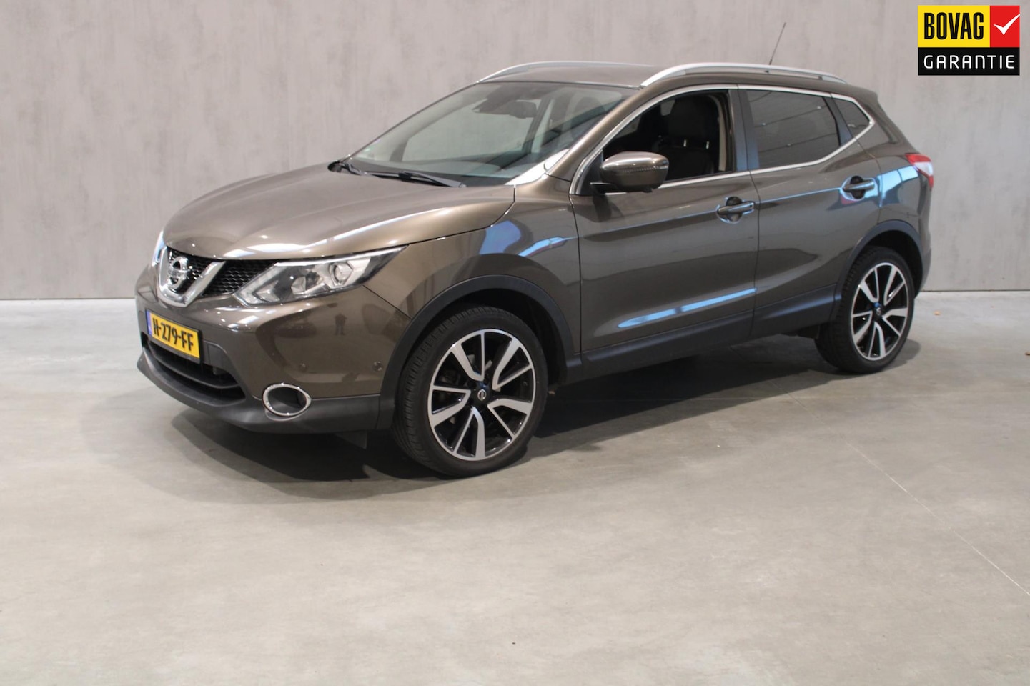 Nissan Qashqai - 1.6 Connect 360g camera/Trekhaak/19inch Prijs is rijklaar 12 maanden bovag - AutoWereld.nl