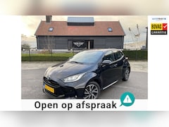 Toyota Yaris - 1.5 Hybrid Team Deutschland |Airco ECC Navigatie Parkeercamera |