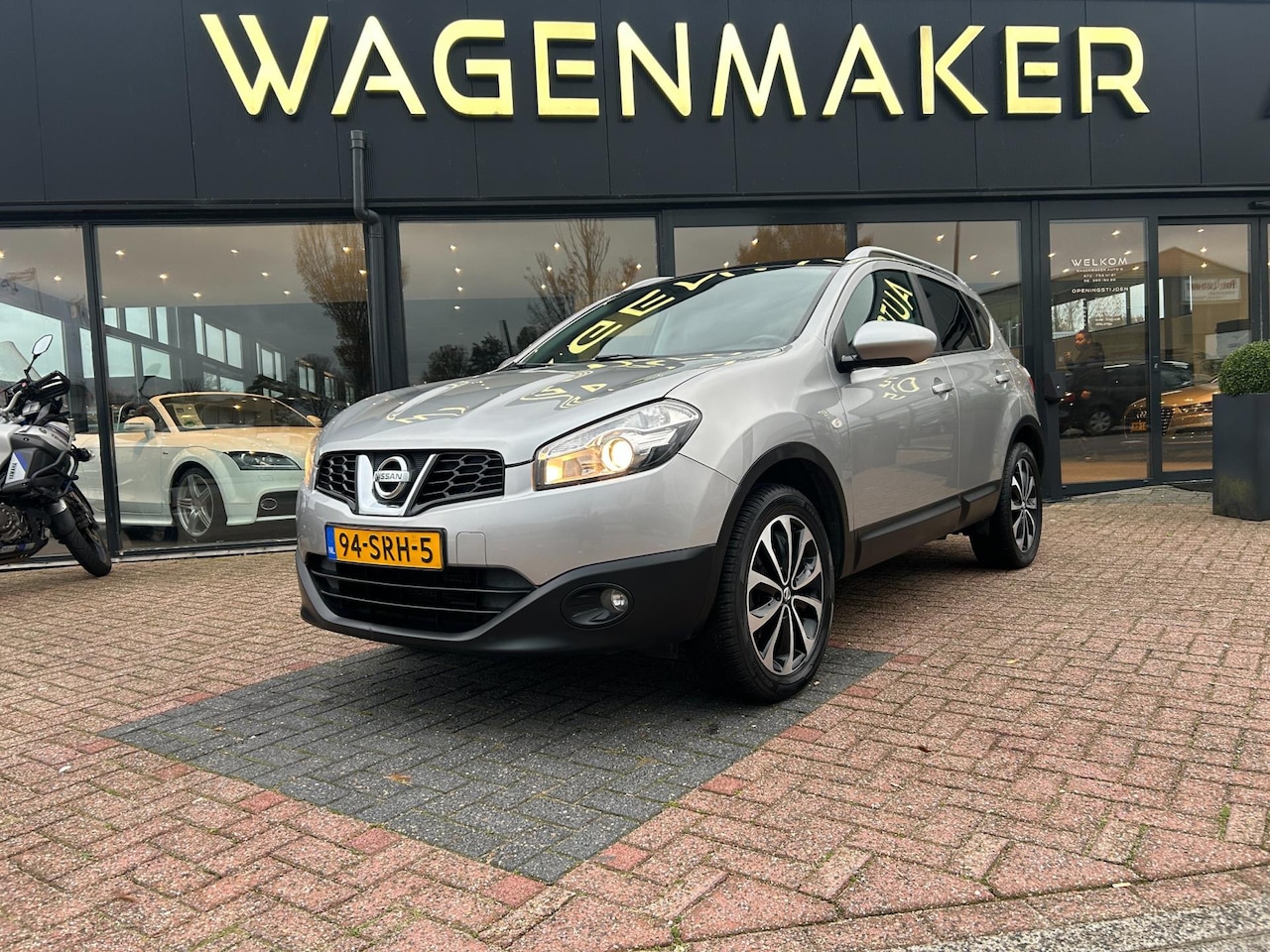 Nissan Qashqai - 2.0 Connect Edition AUT|NAVI|PANO|Trekhaak! - AutoWereld.nl
