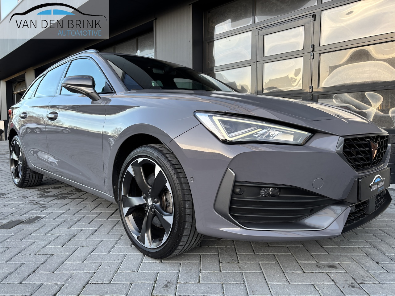 CUPRA Leon Sportstourer - 1.4 e-Hybrid Black Edition 1.4 e-Hybrid Black Edition - AutoWereld.nl