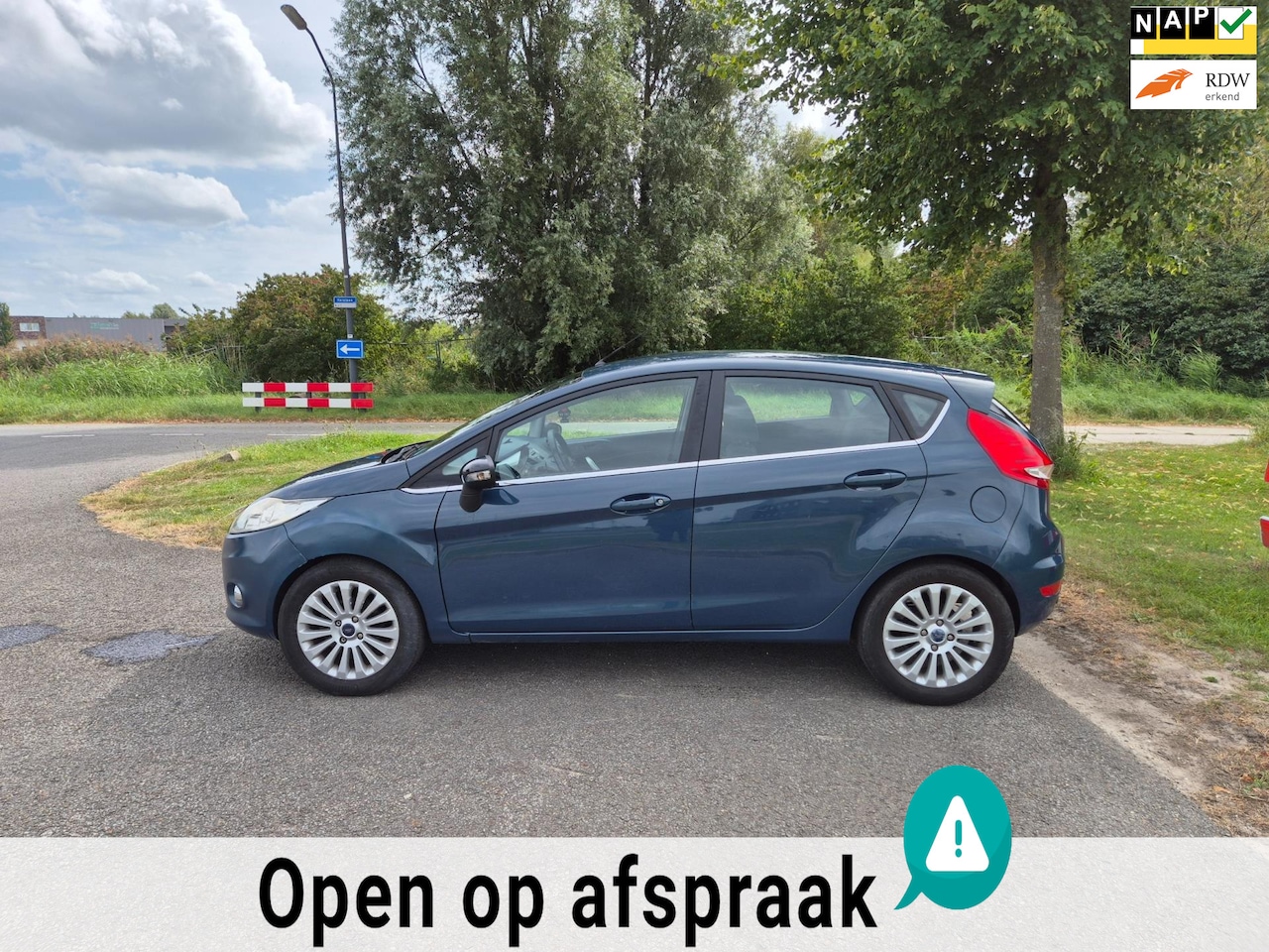 Ford Fiesta - 1.25 Titanium / APK 26-09-26 - AutoWereld.nl