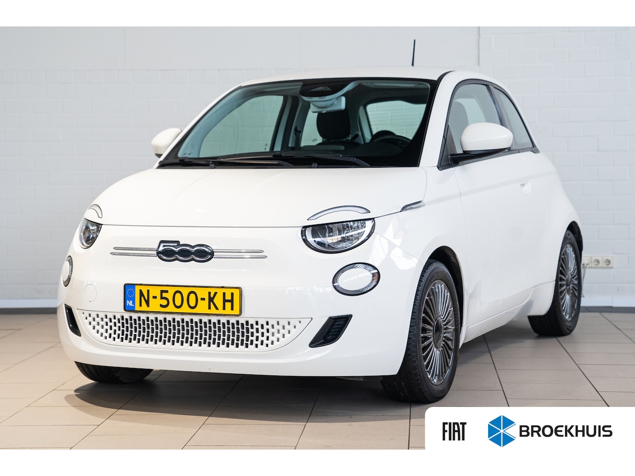 Fiat 500 - Passion 42 kWh | Apple Carplay & Android Auto | Climate Controle | Keyless | Lichtmetalen - AutoWereld.nl