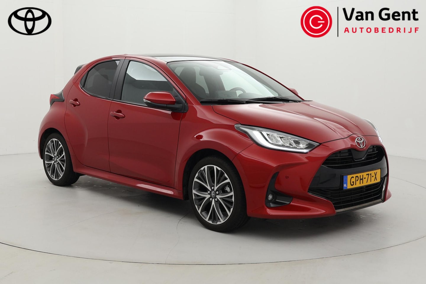 Toyota Yaris - 1.5 Hybrid 130 Executive | Panoramadak | Dodehoek detectie | Head-up display | JBL | Navig - AutoWereld.nl