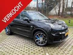 Lynk & Co 01 - 1.5 l Panoramadak | 360° Camera | BLIS