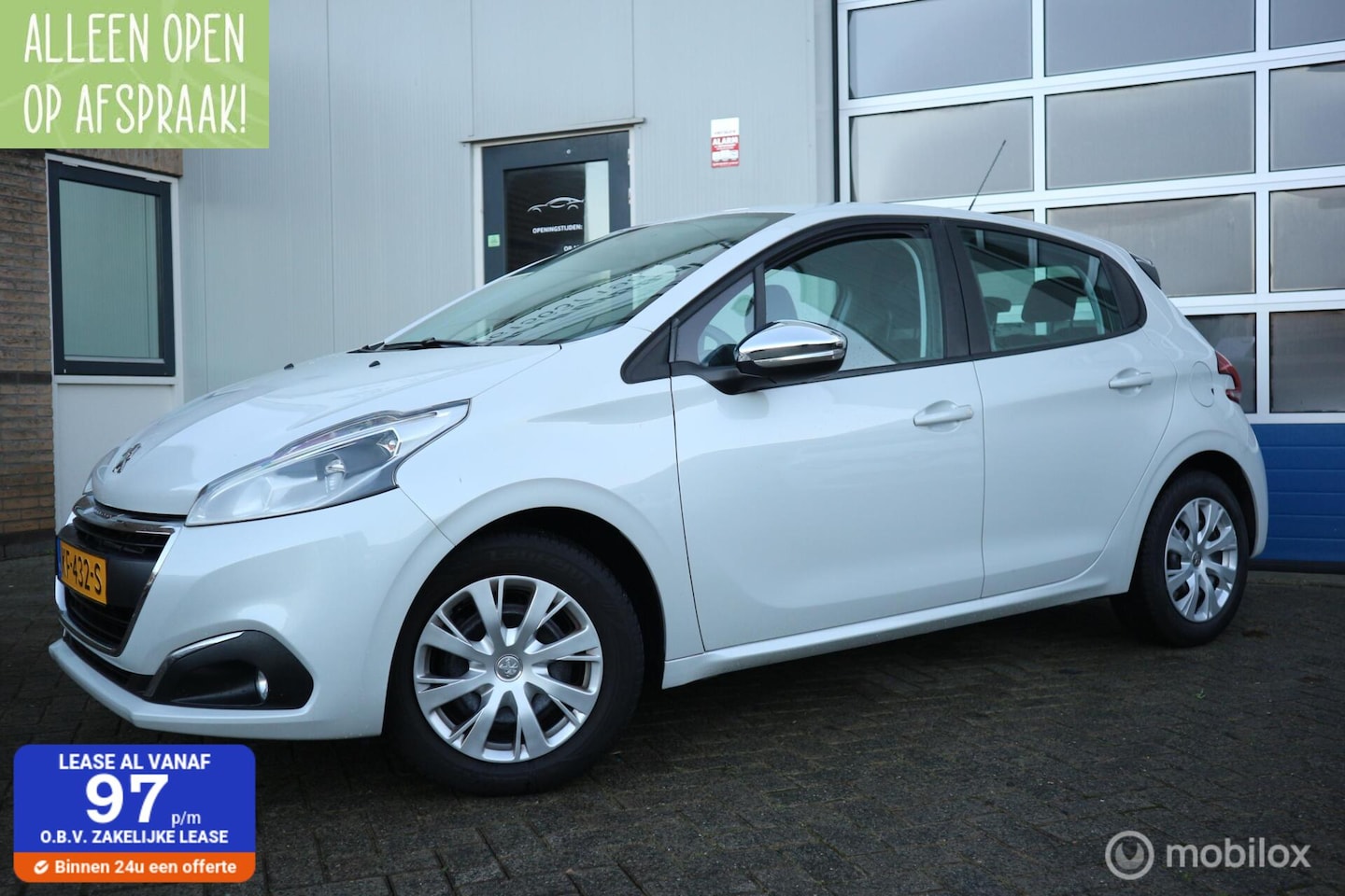 Peugeot 208 - 1.2 PureTech AIRCO/PDC/D-RIEM V.V 116DKM/NL-AUTO - AutoWereld.nl