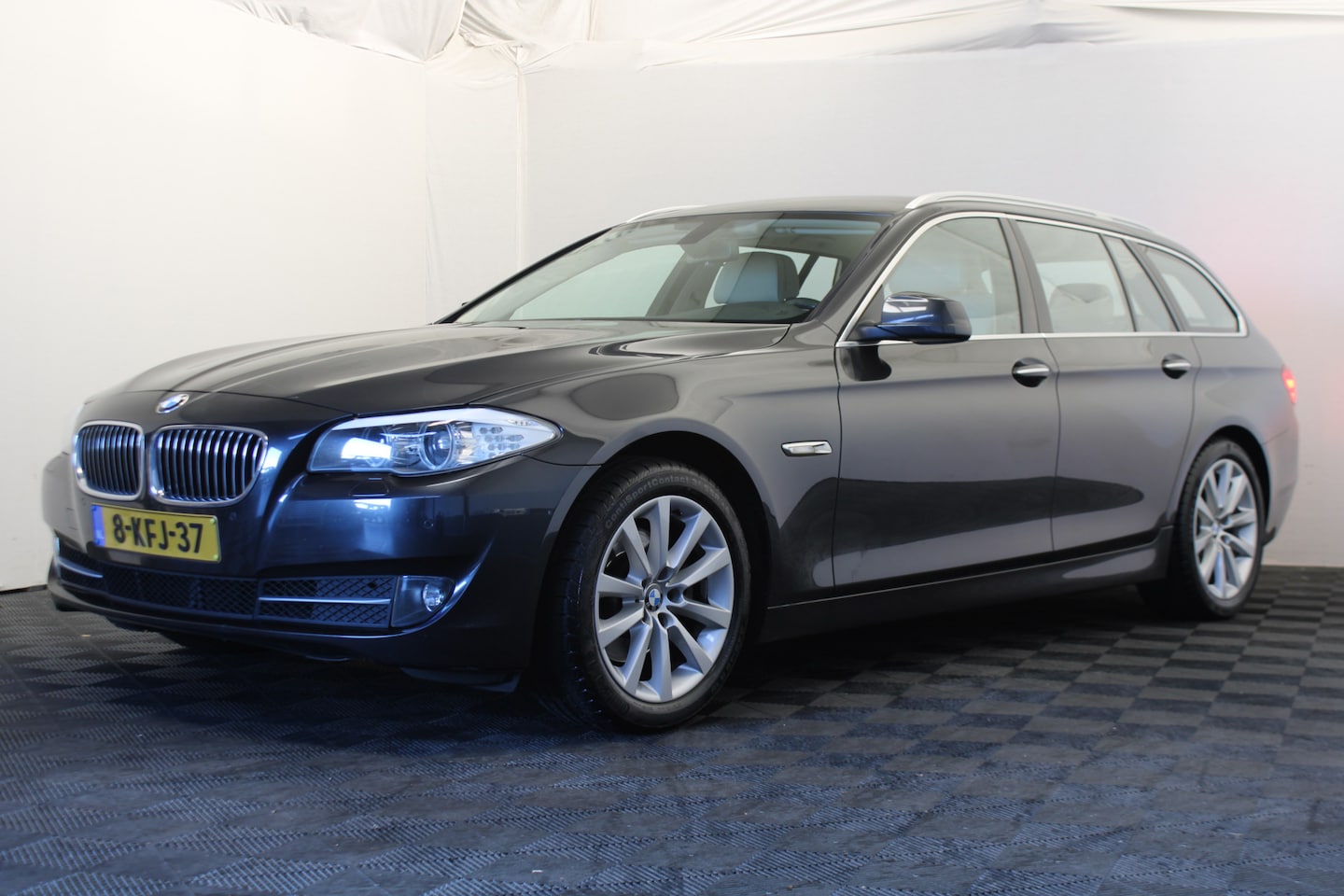 BMW 5-serie Touring - 520i High Executive |Navi|Stoelverwarming| - AutoWereld.nl