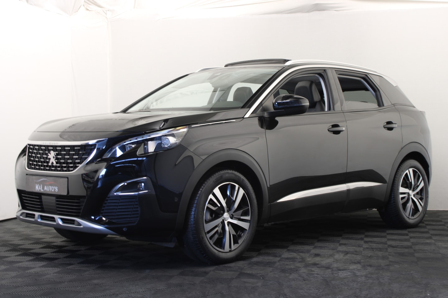 Peugeot 3008 - 1.2 PureTech Allure |Pano| - AutoWereld.nl