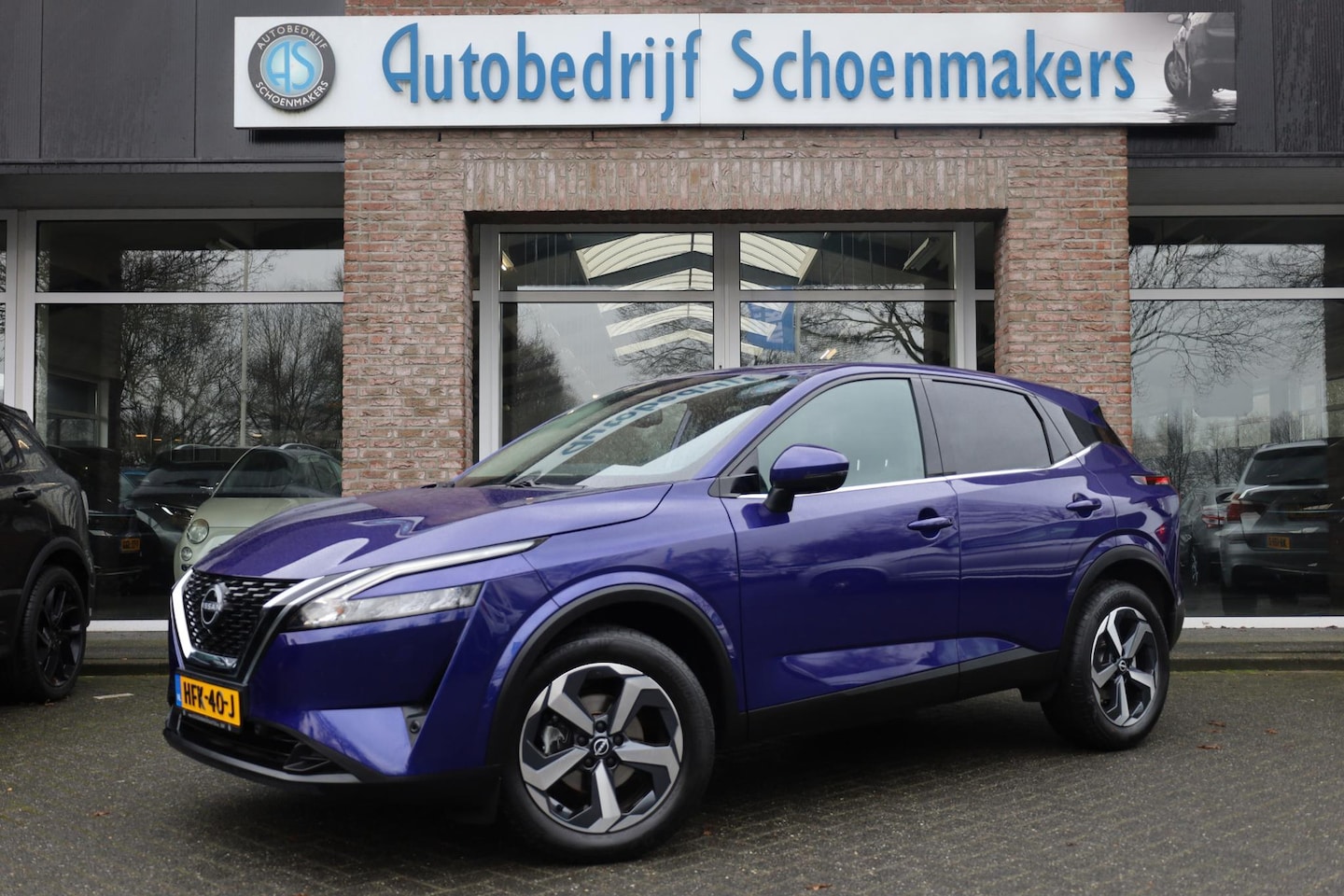 Nissan Qashqai - 1.3 MHEV Xtronic N-Connecta CARPLAY 360-CAMERA RUIT/STUUR/STOELVERWARMING DAB 18"LMV 2xKEY - AutoWereld.nl