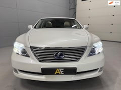 Lexus LS 600h - L. President 4p
