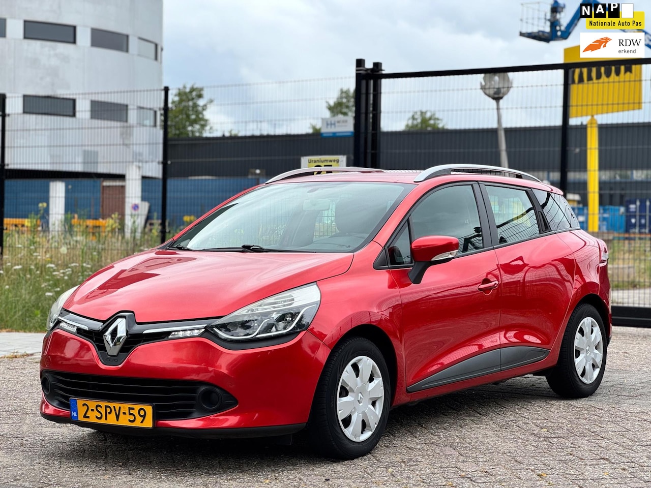 Renault Clio Estate - 0.9 TCe Expression|navi|blueth|airco|cruise|boekjes|2xsleutels - AutoWereld.nl
