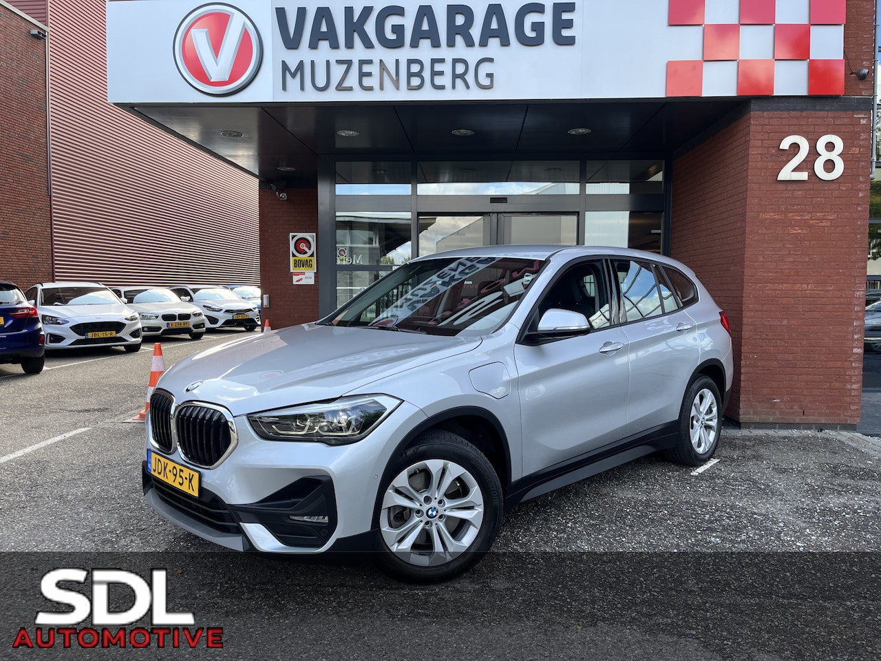 BMW X1 - xDrive25e Executive // GROOT NAVI // CAMERA // CRUISE // CLIMA // STOEL VERWARMING // ELEK - AutoWereld.nl