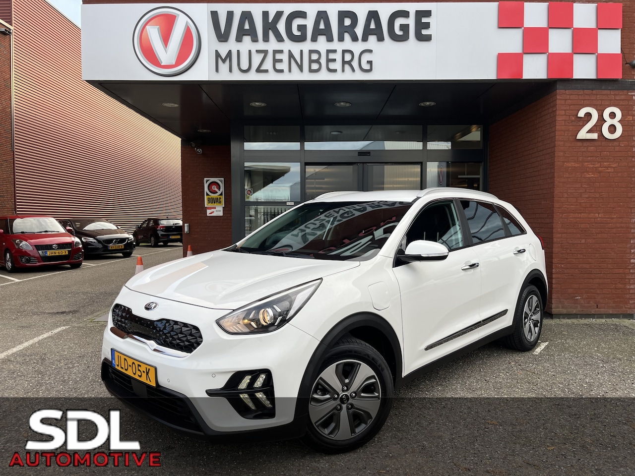 Kia Niro - 1.6 GDi PHEV DynamicLine // LED // APPLE CARPLAY / ANDROID AUTO // PDC V+A // CAMERA // AD - AutoWereld.nl