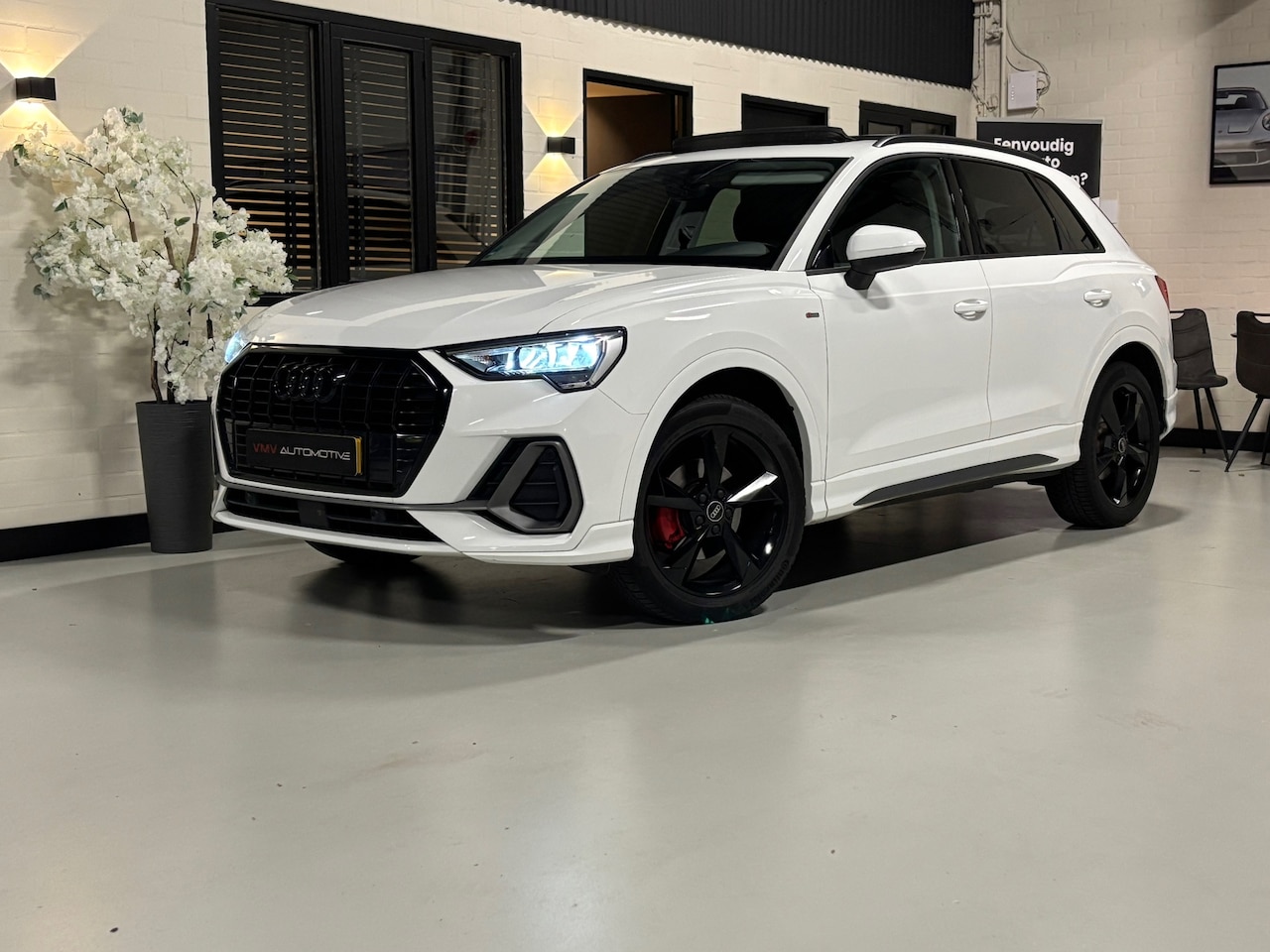 Audi Q3 - 35 TFSI S-Line |Sfeerverlichting|Cam|Keyless|CarPlay|Nav|Xenon|Virtual |Stoelverwarming| - AutoWereld.nl