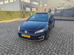Volkswagen Golf - 1.4 TSI GTE