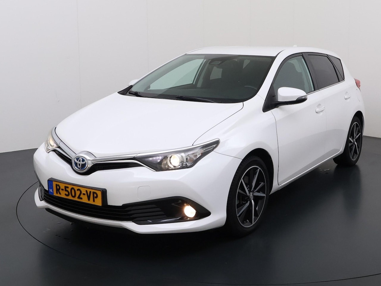 Toyota Auris - 1.8 Hybrid Executive Go 1.8 Hybrid Executive Go - AutoWereld.nl