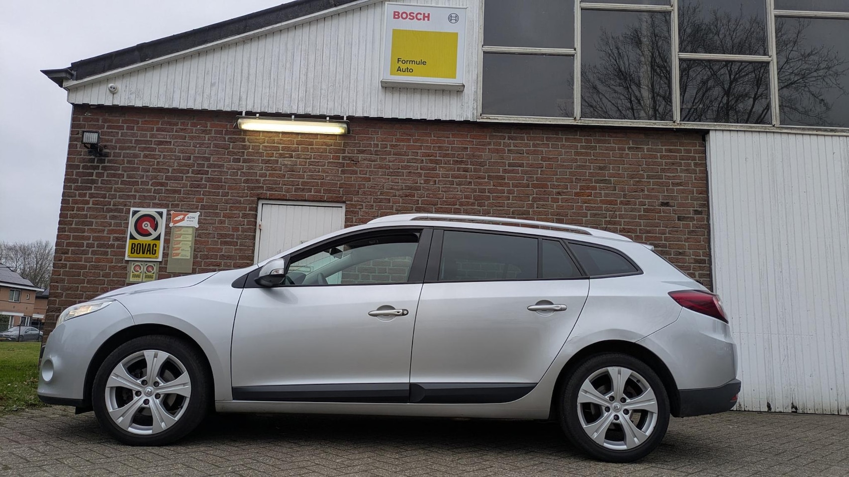 Renault Mégane Estate - 1.4 TCe Dynamique - airco - 2e eign. - AutoWereld.nl