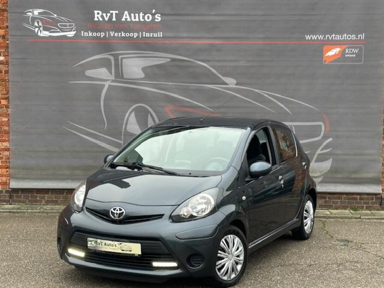 Toyota Aygo - 1.0 VVT-i Aspiration 1ste eigenaar,Airco,Bleutooth,Garantie. - AutoWereld.nl