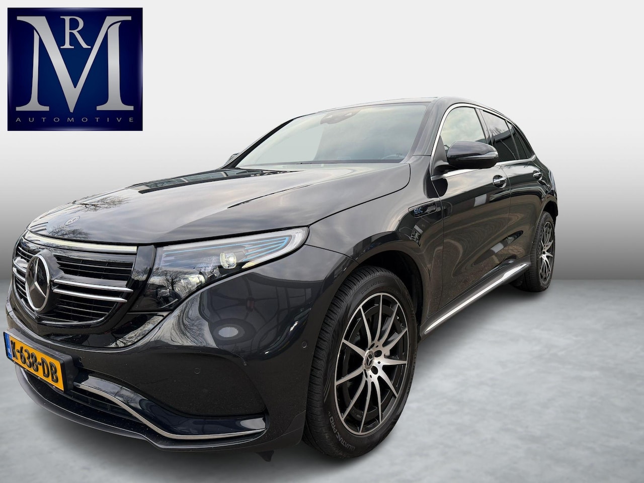 Mercedes-Benz EQC - 400 4MATIC Business Solution AMG 80 kWh VAN: €37.900,- VOOR: €35.877,- UW EINDEJAARSVOORDE - AutoWereld.nl