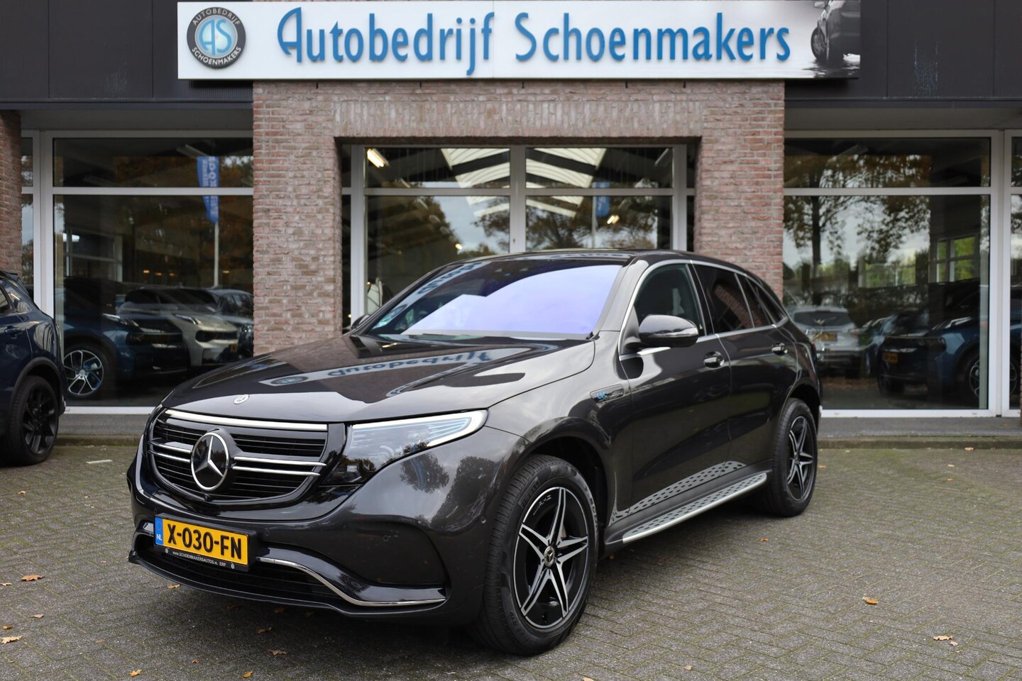 Mercedes-Benz EQC - 400 4MATIC Business Solution AMG 80 kWh TREKHAAK-INKL. 360-CAMERA PANO SFEERVERL. WIDESCRE - AutoWereld.nl
