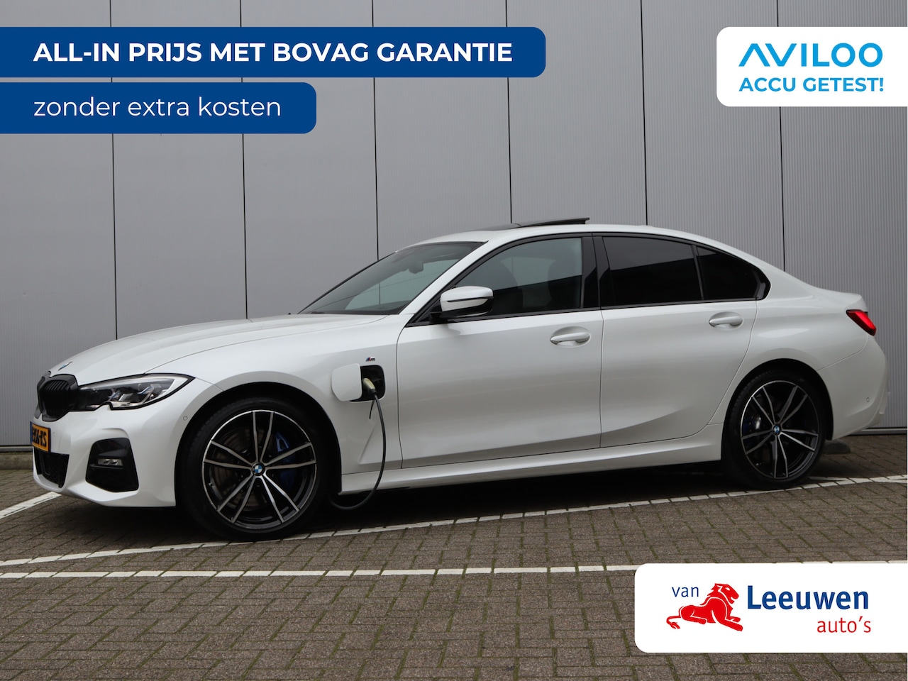 BMW 3-serie - 330e M-sport | Schuifdak | Leder | Laser | Keyless | ACC | Org. NL - AutoWereld.nl