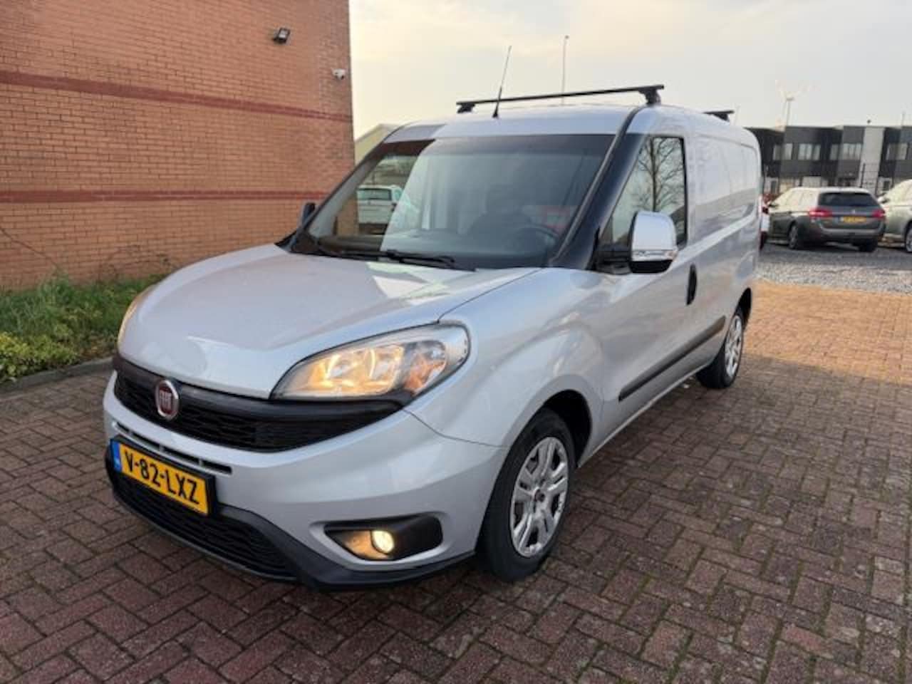 Fiat Doblò Cargo - 1.3 MJ L1H1 SX 1.3 MJ L1H1 SX - AutoWereld.nl