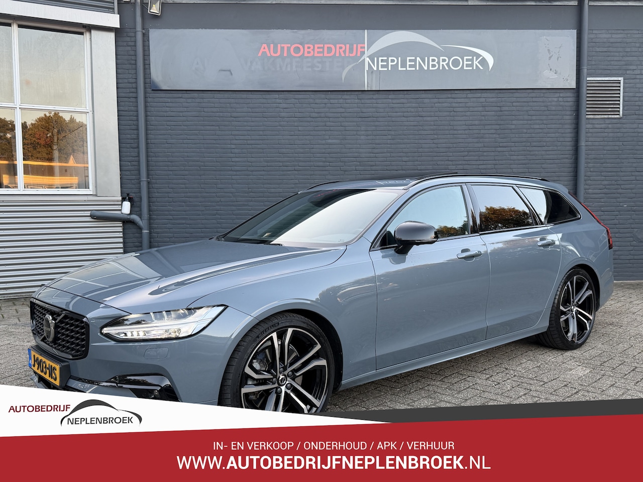 Volvo V90 - R-Design | NL AUTO |Panoramadak • Harman/Kardon • Winterpakket • Camera 2020 km 148.000 Na - AutoWereld.nl