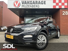 Volkswagen T-Roc - 1.0 TSI Style // APPLE CARPLAY - ANDROID AUTO // PDC // CLIMA // STOELVERWARMING //