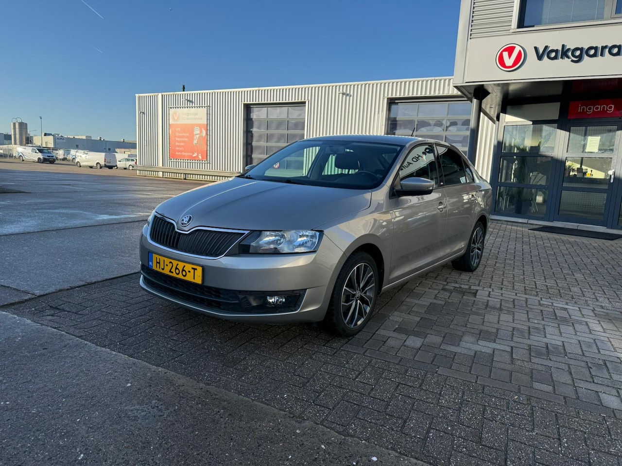 Skoda Rapid - 1.2 TSI Greentech Edition 1.2 TSI Greentech Edition - AutoWereld.nl