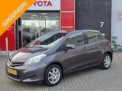Toyota Yaris - 1.0 VVT-i Aspiration ACHTERUITRIJCAMERA LM VELGEN BEST. STOEL IN HOOGTE BUITENSPIEGELS ELE