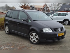 Volkswagen Touran - 1.6-16V FSI Business