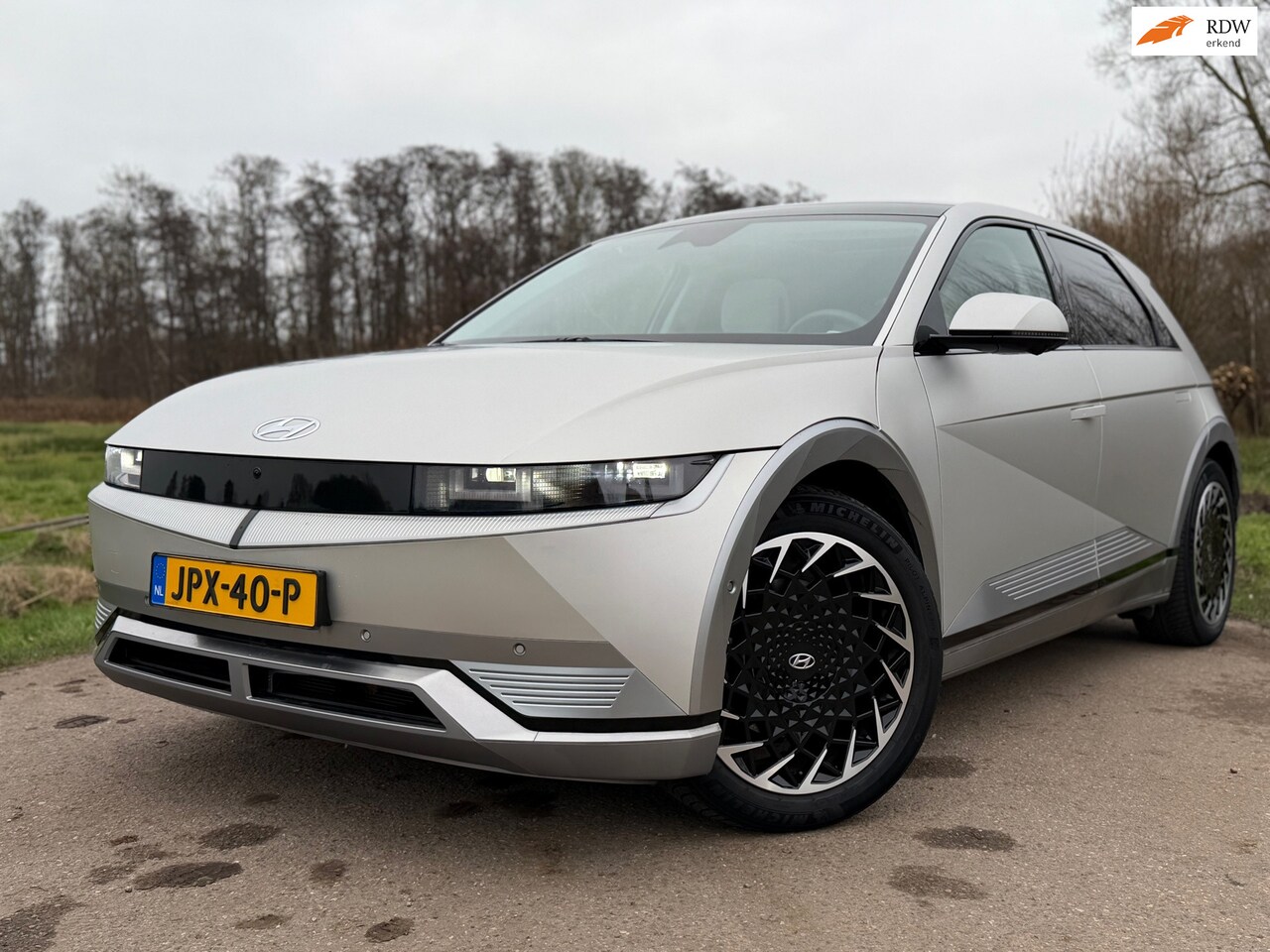 Hyundai IONIQ 5 - Lounge 73kWh / Incl. BTW / Zeer compleet en dure UNIQ - uitvoering / Camera / Leder / Head - AutoWereld.nl