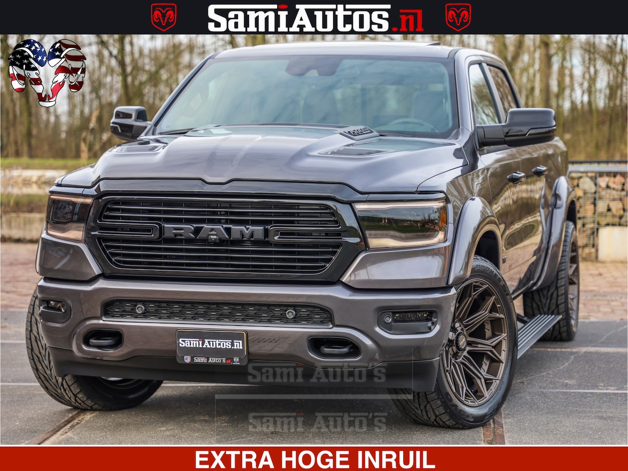 Dodge Ram 1500 - Laramie Sport 5.7 V8 HEMI 402PK 4x4 | Panorama dak | 12' Scherm |Granite Crystal Metallic - AutoWereld.nl