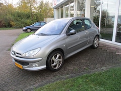 Peugeot 206 - 1.6-16V XS Pack