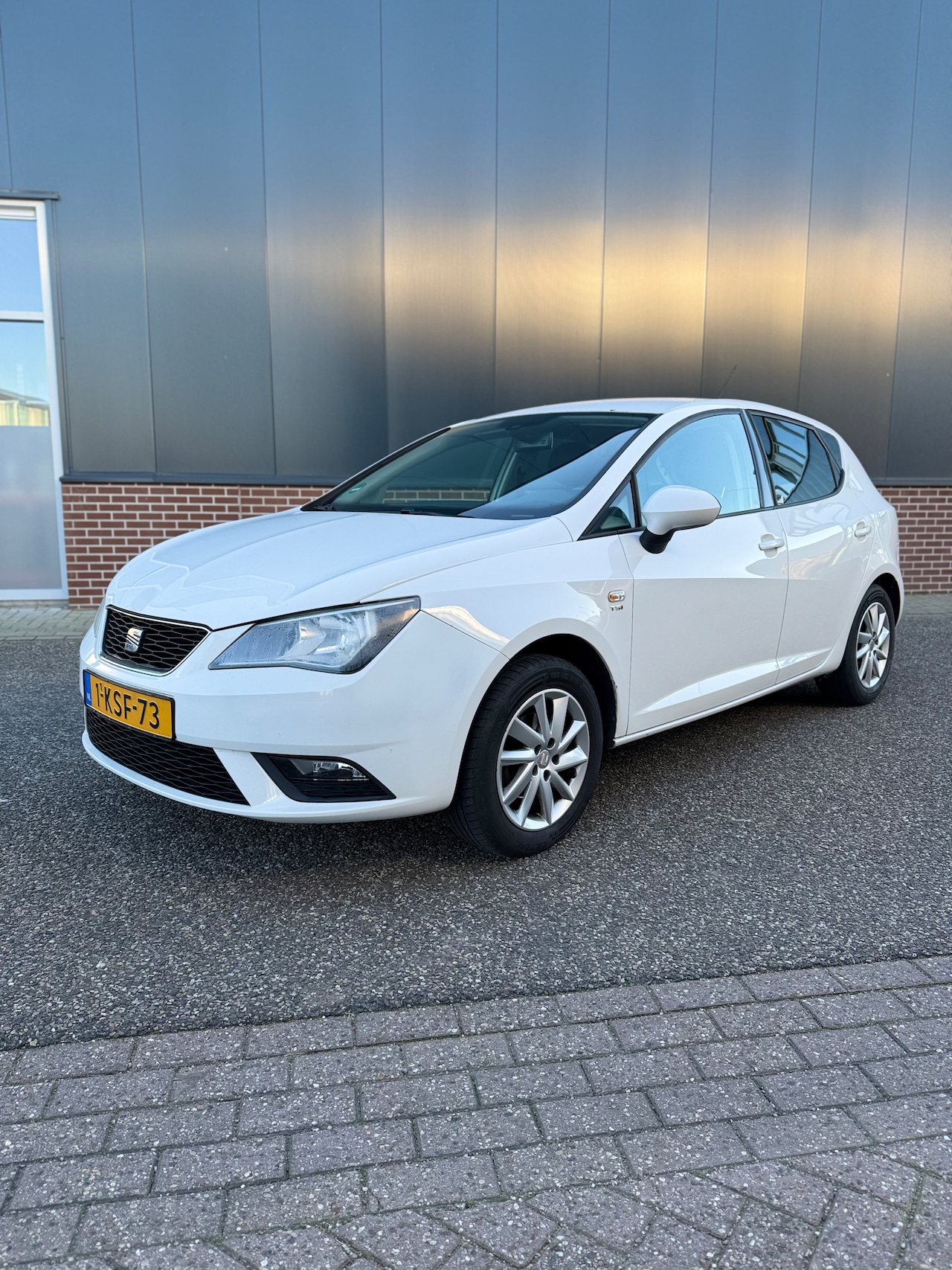 SEAT Ibiza - 1.2 TSI Style Ecomotive Seat Ibiza 1.2 TSI | 2013 | NIEUWE APK ERBIJ - AutoWereld.nl
