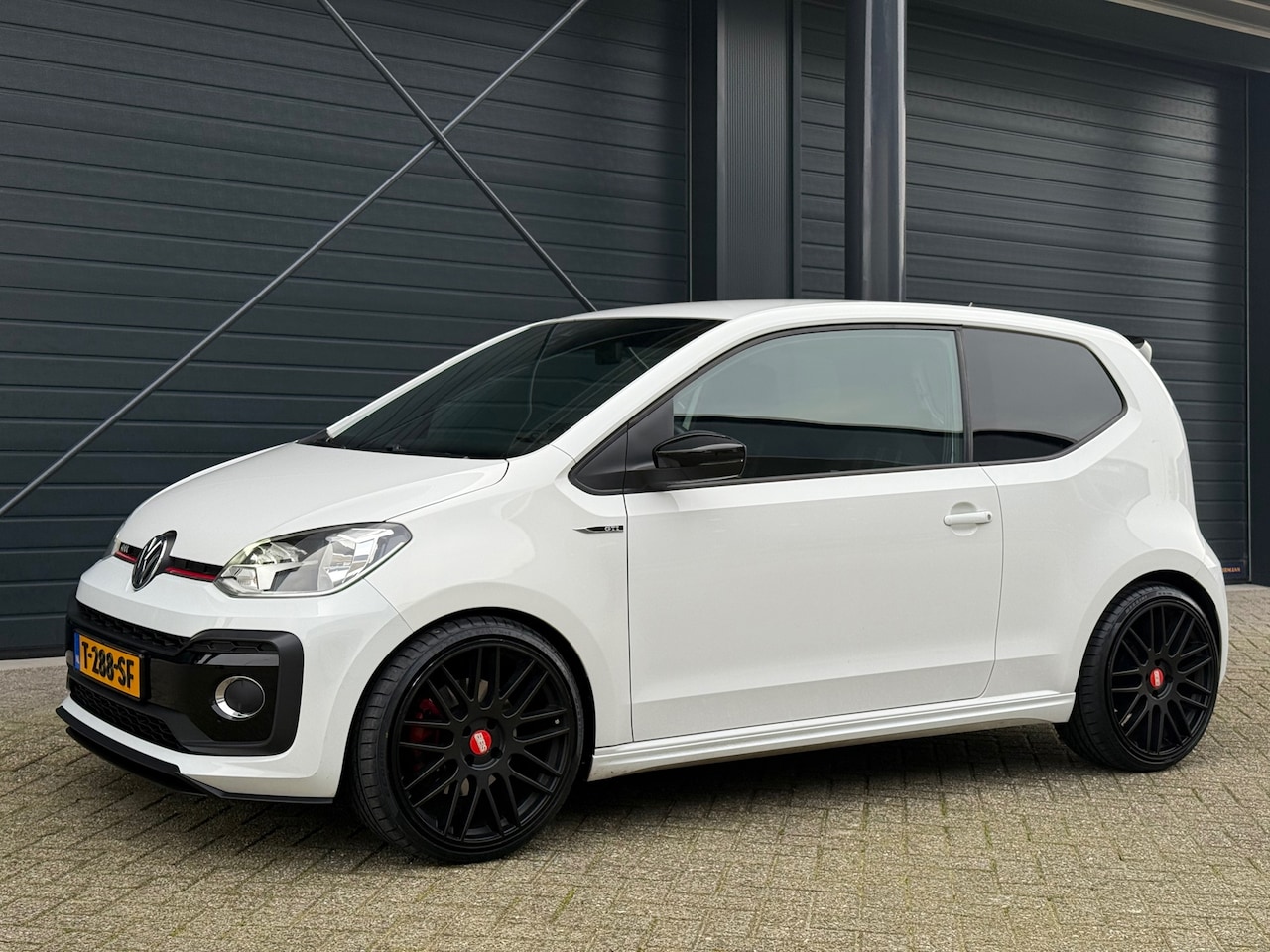 Volkswagen Up! - 1.0 TSI GTI 1.0 TSI GTI, Carplay, Stoelverw., PDC, Cruise, Dealer onderhouden - AutoWereld.nl