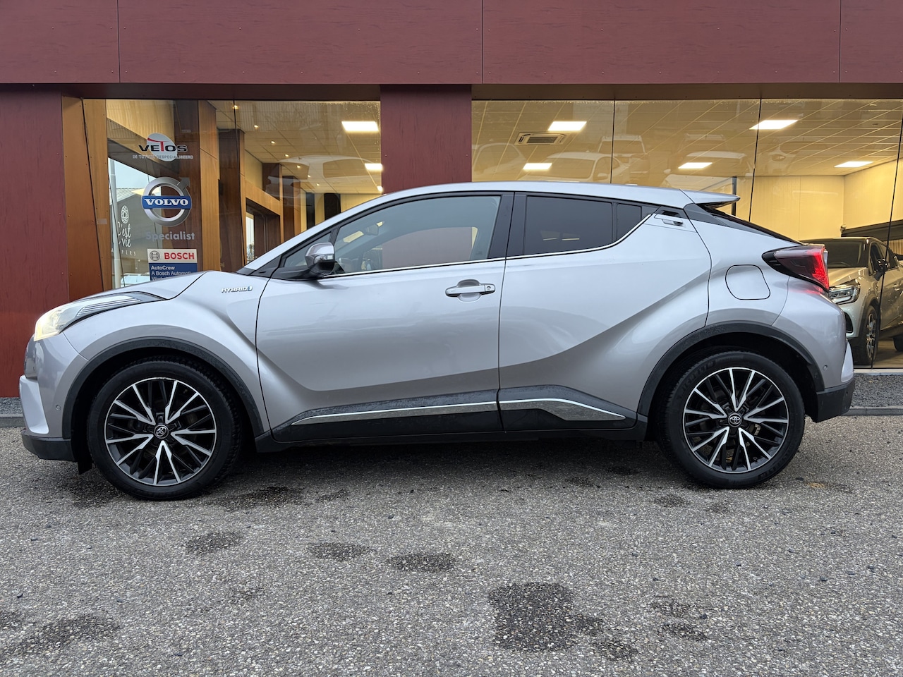 Toyota C-HR - 1.8 Hybrid Premium 1.8 Hybrid Premium - AutoWereld.nl