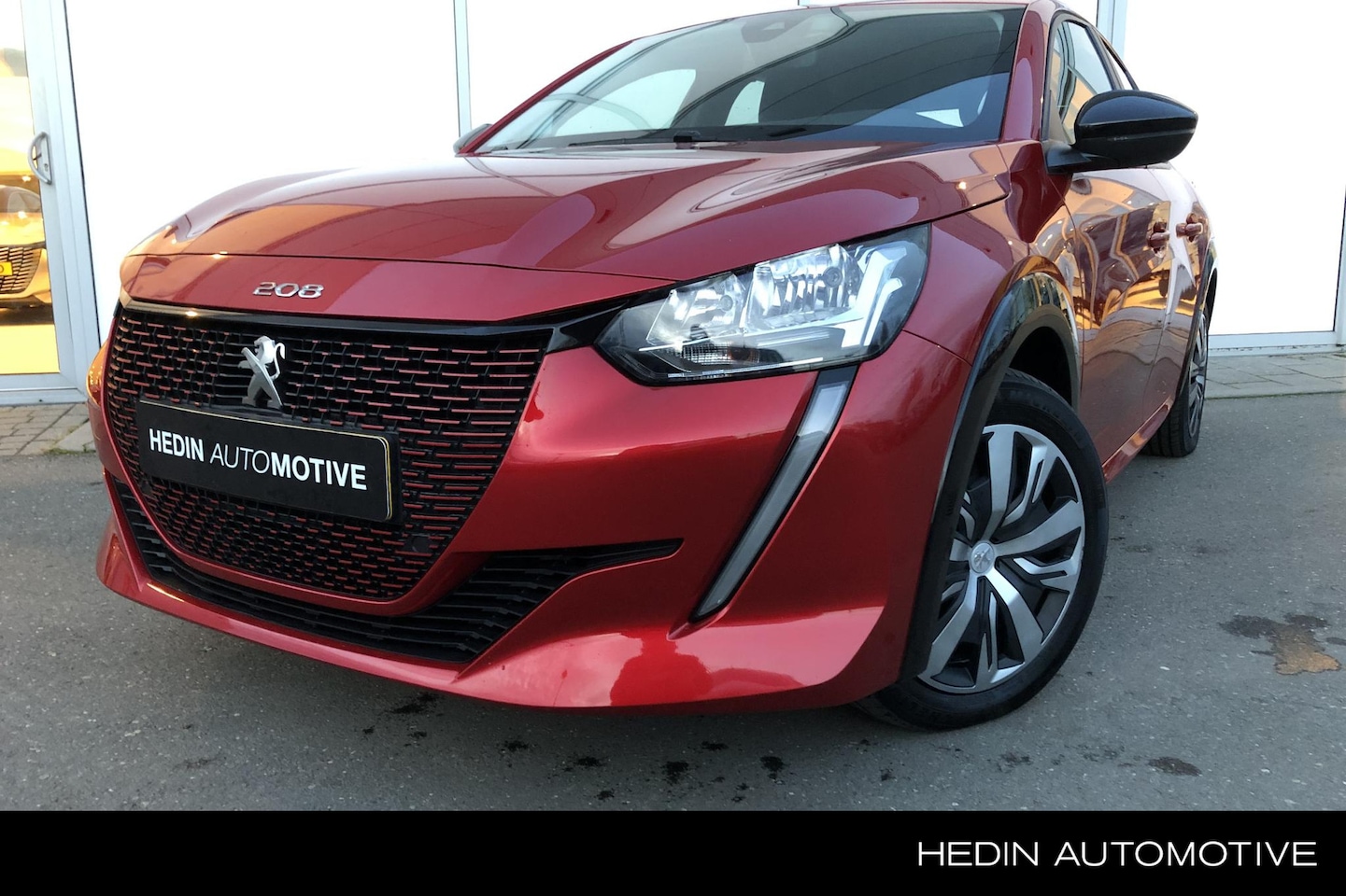 Peugeot e-208 - EV Active 50 kWH | Navigatie | Stoelverwarming | Climate Control | Apple Carplay/Android A - AutoWereld.nl