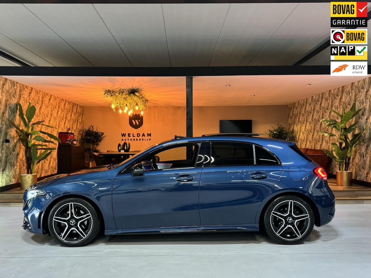 Mercedes-Benz A-klasse - 200 AMG Line Edition Garantie Pano Ambient Night Camera StoelVW Carplay Cruise Clima Navi - AutoWereld.nl